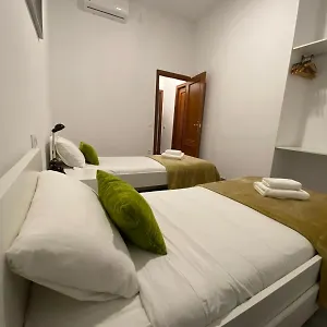 Pelícano Urban Sevilla